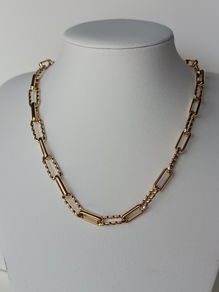 Chain necklace